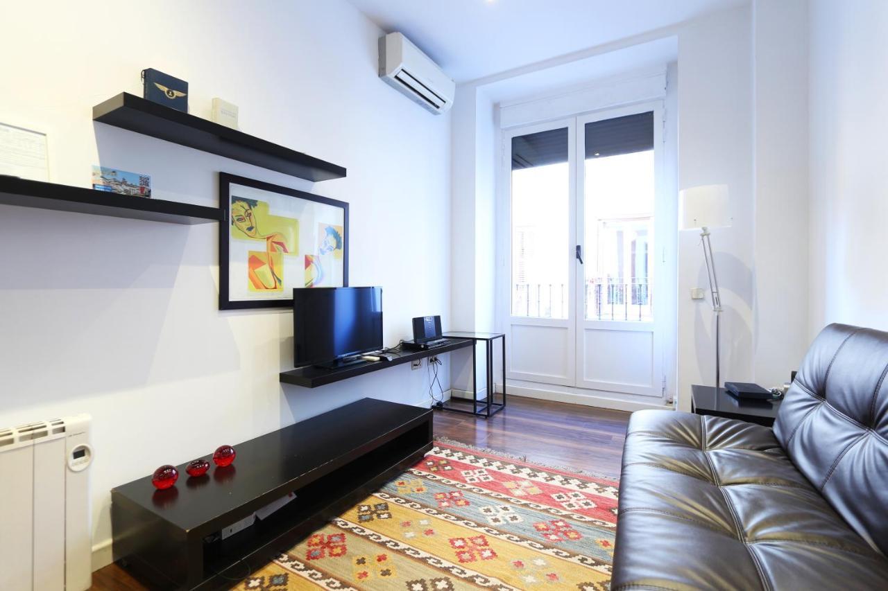 Paseo Del Prado Apartment By Allo Housing มาดริด ภายนอก รูปภาพ