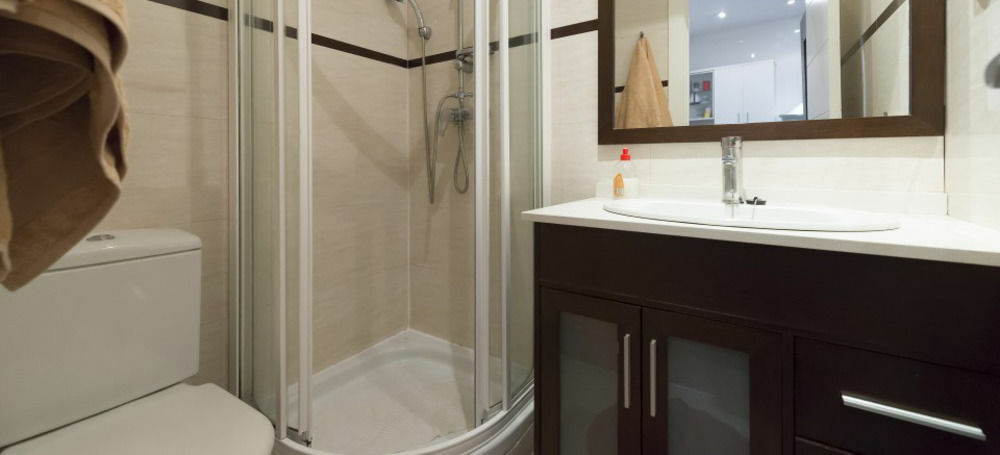 Paseo Del Prado Apartment By Allo Housing มาดริด ภายนอก รูปภาพ